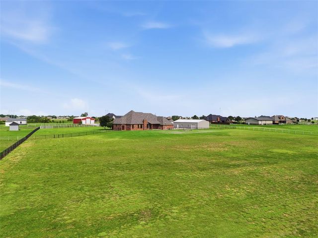2800 Fontaine Place, El Reno, OK 73036