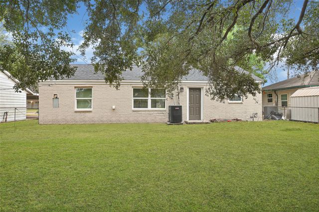 2204 Benson Drive, Galena Park, TX 77547