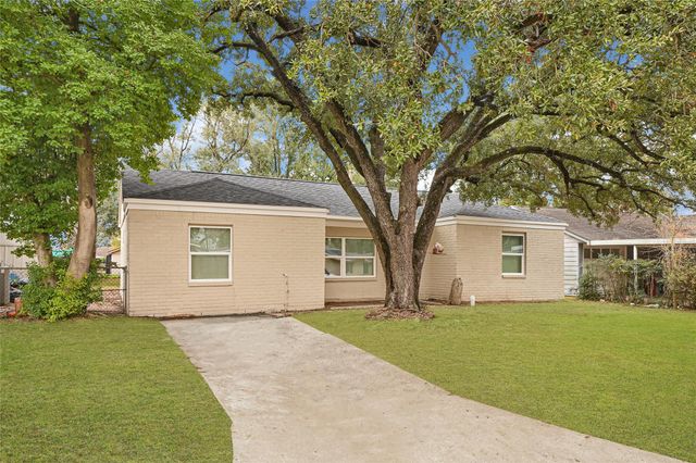 2204 Benson Drive, Galena Park, TX 77547