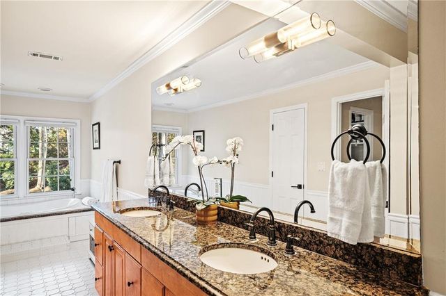 2686 Parkview NE Drive, Atlanta, GA 30345