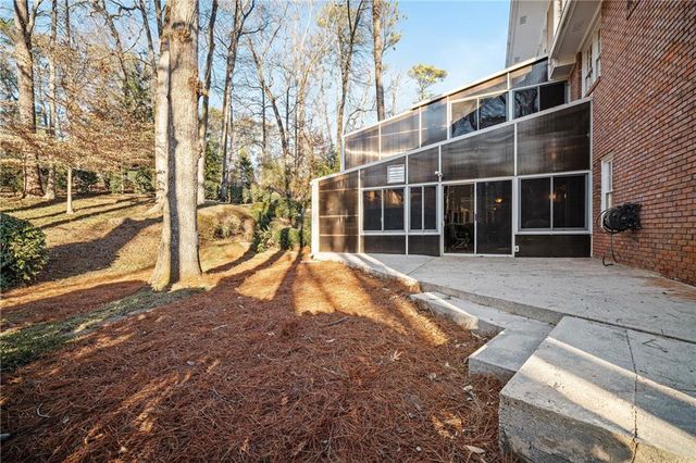 2686 Parkview NE Drive, Atlanta, GA 30345