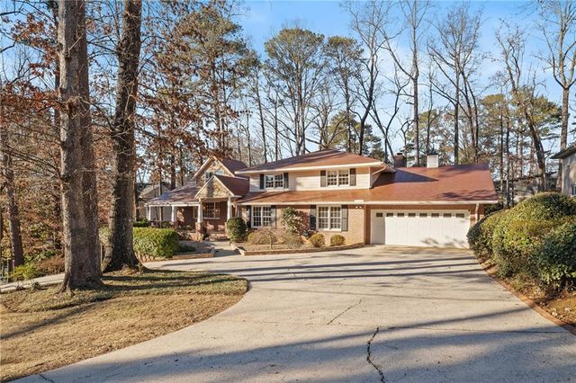 2686 Parkview NE Drive, Atlanta, GA 30345