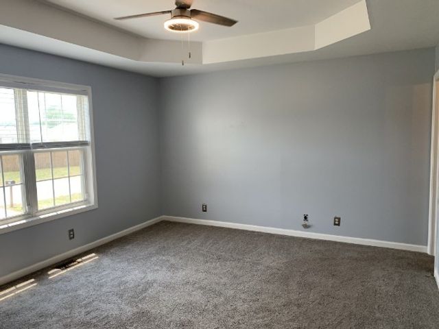 689 Artic Ave, Oak Grove, KY 42262