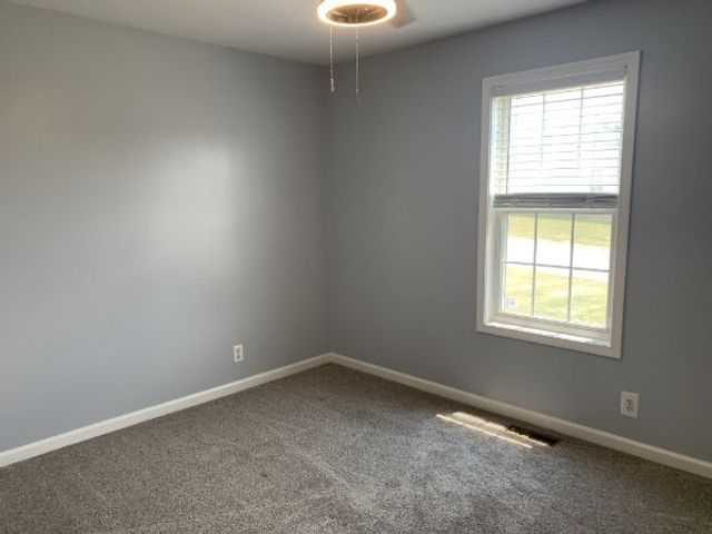 689 Artic Ave, Oak Grove, KY 42262