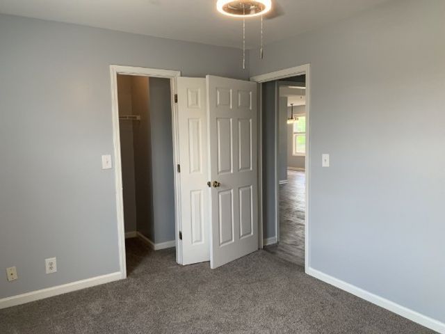 689 Artic Ave, Oak Grove, KY 42262