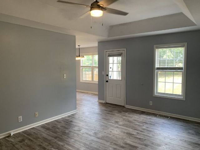 689 Artic Ave, Oak Grove, KY 42262