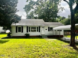 2208 Young Street, Burlington, NC 27215