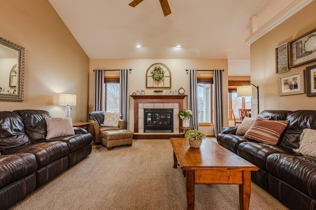 2804 32nd Street S, Fargo, ND 58103