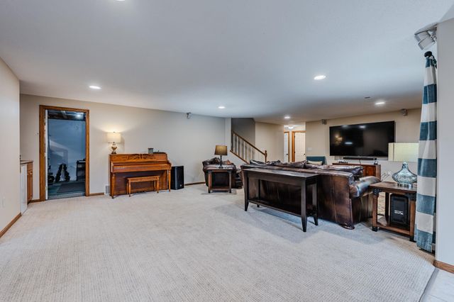 2804 32nd Street S, Fargo, ND 58103