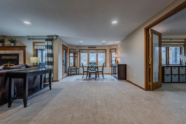 2804 32nd Street S, Fargo, ND 58103