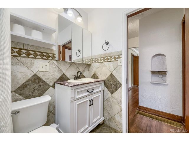 7050 W 5th Ave, Lakewood, CO 80226
