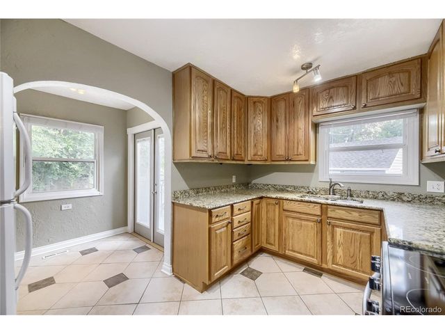 7050 W 5th Ave, Lakewood, CO 80226