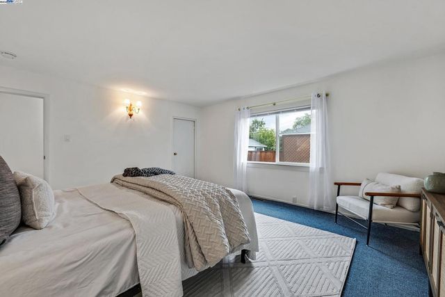 589 S M St, Livermore, CA 94550