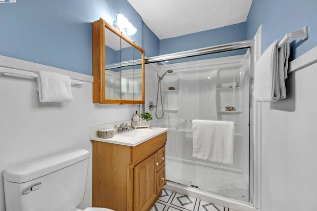 589 S M St, Livermore, CA 94550