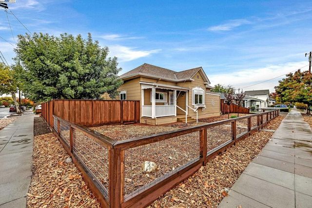 589 S M St, Livermore, CA 94550