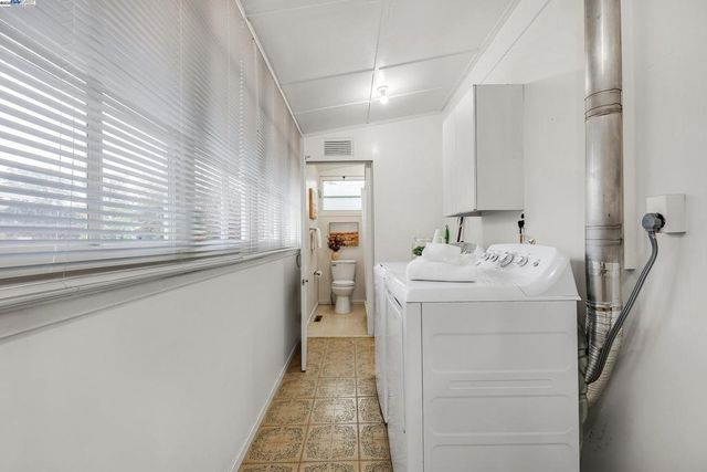 589 S M St, Livermore, CA 94550