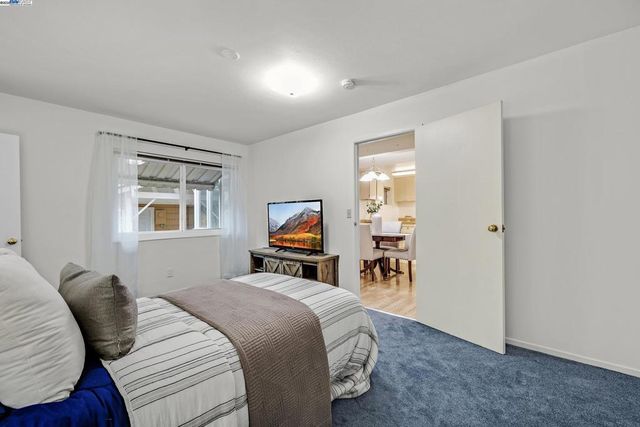 589 S M St, Livermore, CA 94550