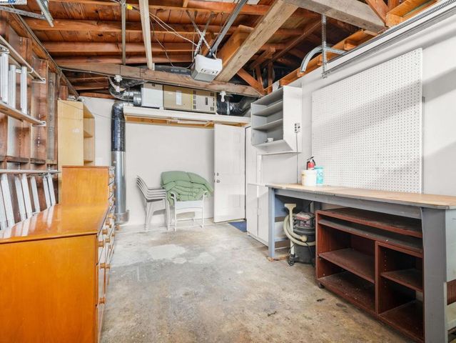 589 S M St, Livermore, CA 94550