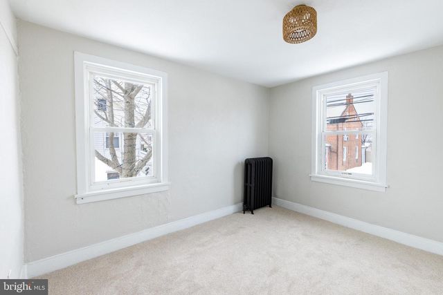 144 W KING ST, Littlestown, PA 17340