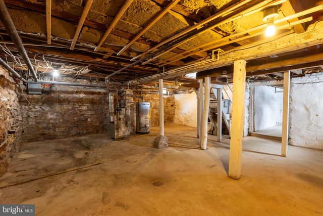 144 W KING ST, Littlestown, PA 17340