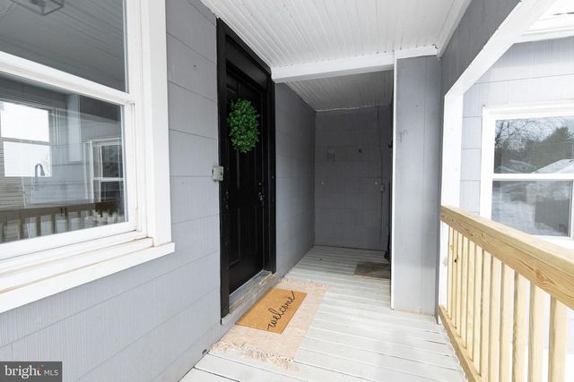 144 W KING ST, Littlestown, PA 17340