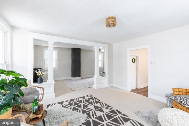 144 W KING ST, Littlestown, PA 17340