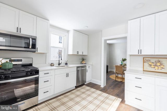 144 W KING ST, Littlestown, PA 17340