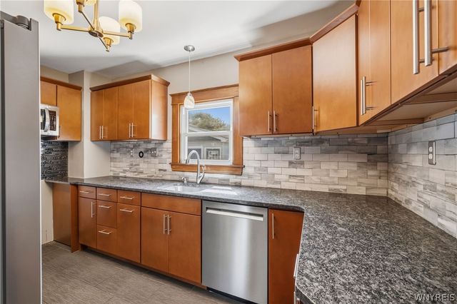 1217 Maple Avenue, Niagara Falls, NY 14305