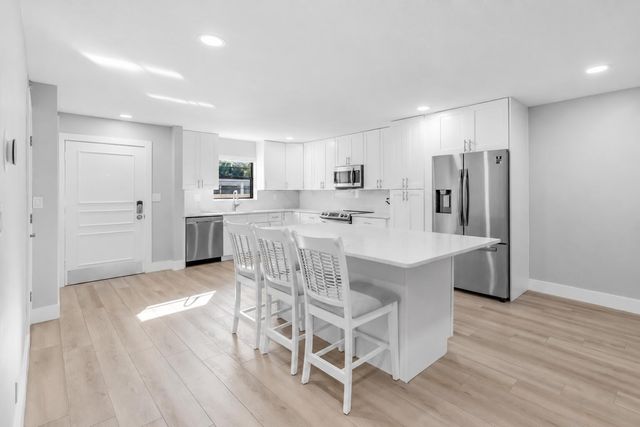 300 N Hwy A1A 105D, Jupiter, FL 33477