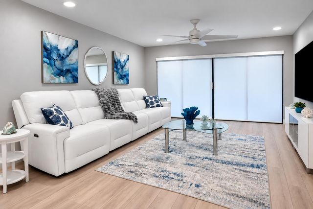 300 N Hwy A1A 105D, Jupiter, FL 33477