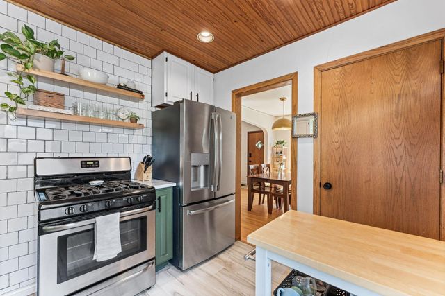 5412 30th Avenue S, Minneapolis, MN 55417