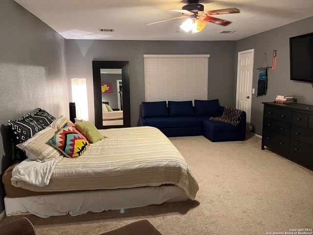 15710 Robin View, San Antonio, TX 78255