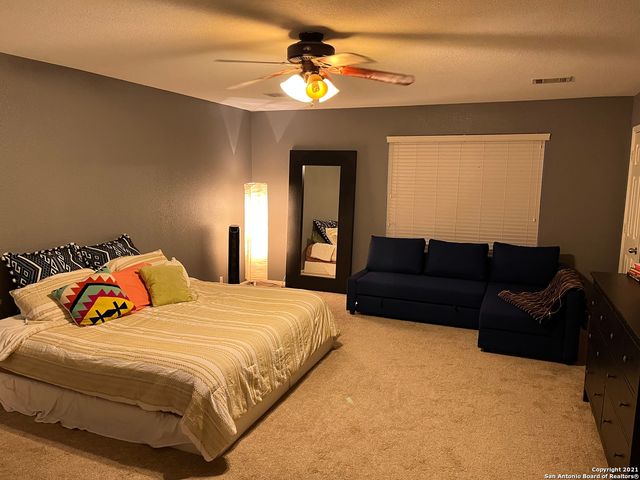 15710 Robin View, San Antonio, TX 78255
