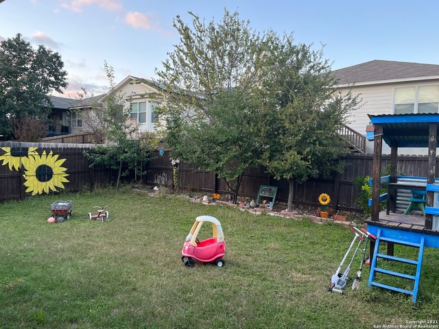 15710 Robin View, San Antonio, TX 78255