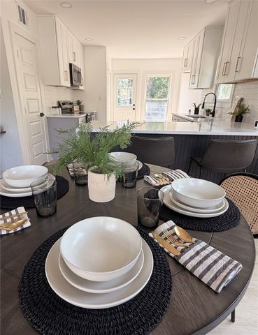 3020 Yucca Avenue, Fort Worth, TX 76111