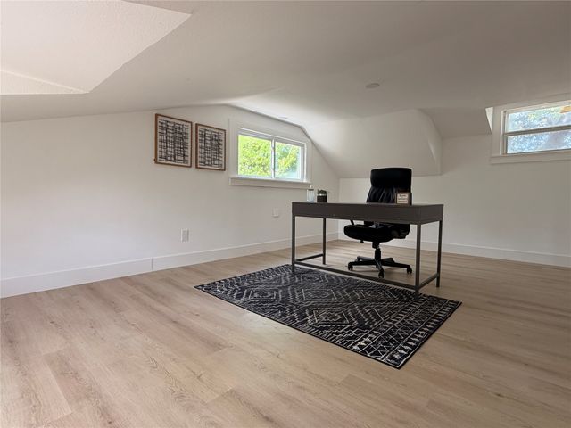 3020 Yucca Avenue, Fort Worth, TX 76111