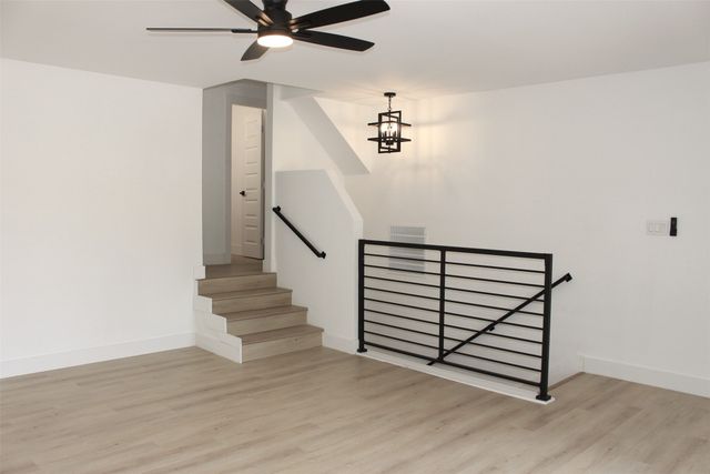 3020 Yucca Avenue, Fort Worth, TX 76111