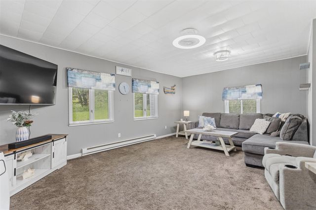 47202 N Sunset Circle, Bloomingdale, MI 49026