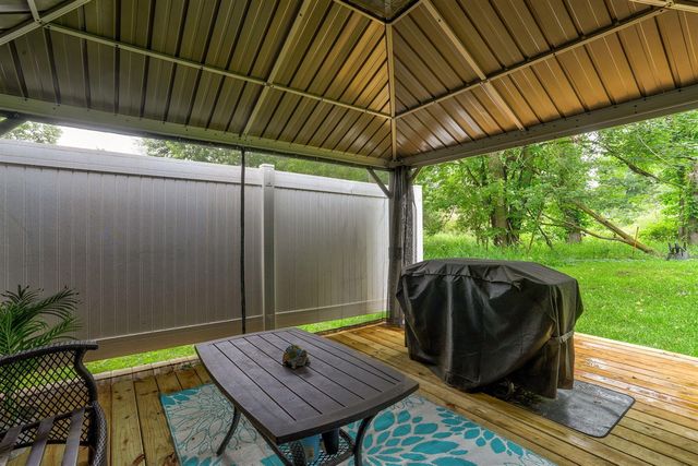 47202 N Sunset Circle, Bloomingdale, MI 49026