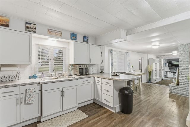 47202 N Sunset Circle, Bloomingdale, MI 49026