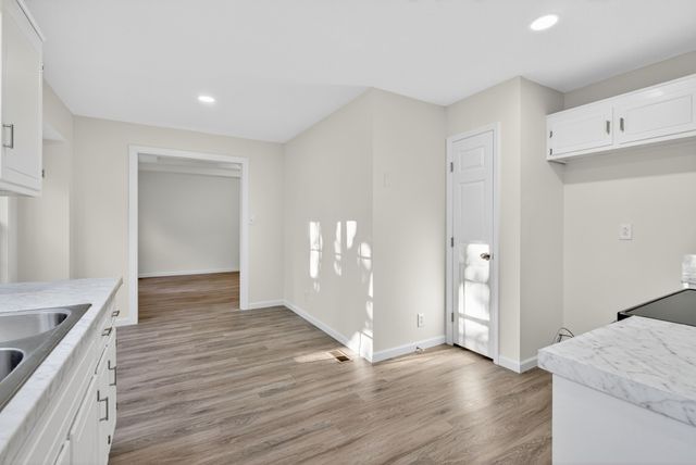 1006 Peachers Mill Rd, Clarksville, TN 37042