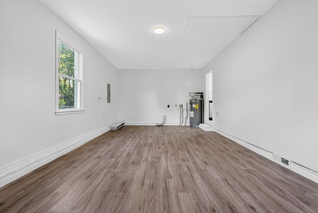 1006 Peachers Mill Rd, Clarksville, TN 37042