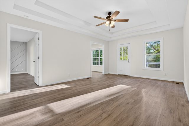 1006 Peachers Mill Rd, Clarksville, TN 37042