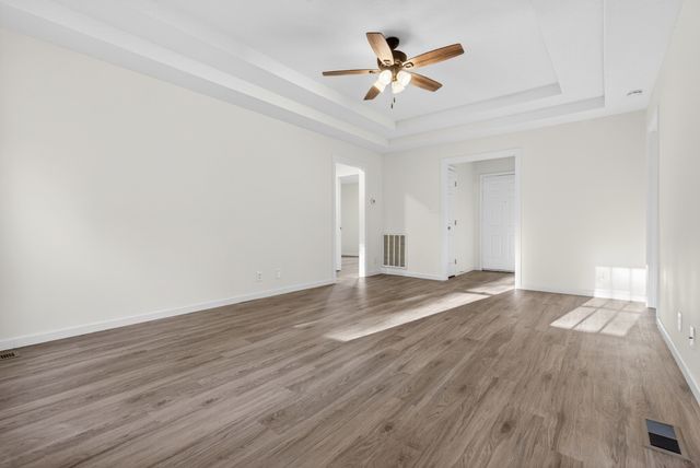 1006 Peachers Mill Rd, Clarksville, TN 37042