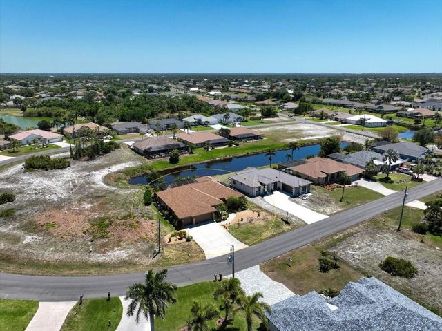 19 MEDALIST WAY, Rotonda West, FL 33947
