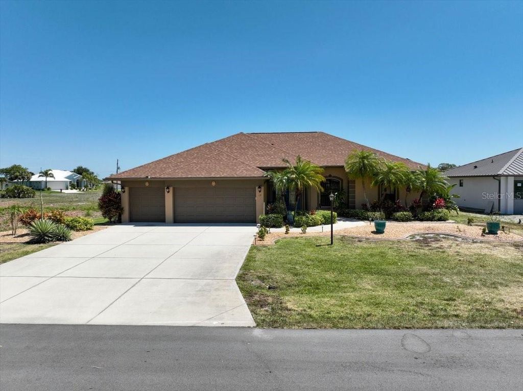 19 MEDALIST WAY, Rotonda West, FL 33947