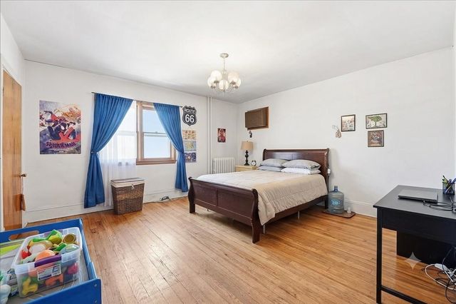24 EAST 33RD ST, Bayonne, NJ 07002