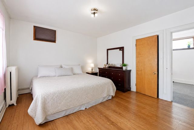 24 EAST 33RD ST, Bayonne, NJ 07002