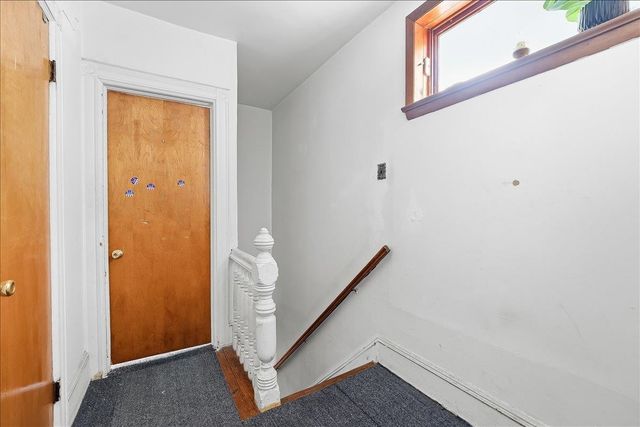 24 EAST 33RD ST, Bayonne, NJ 07002