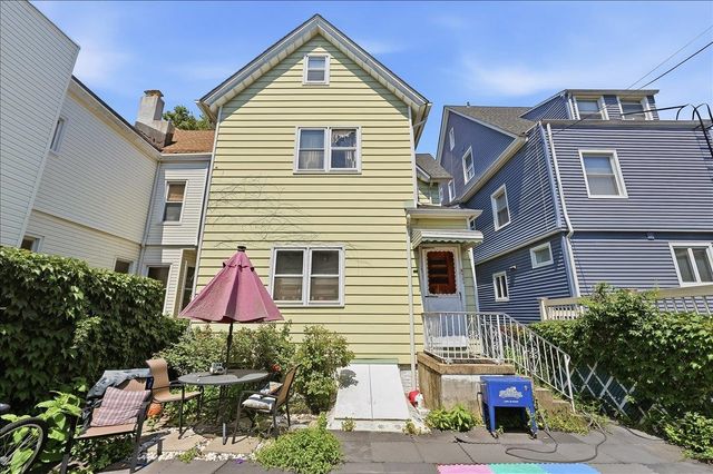 24 EAST 33RD ST, Bayonne, NJ 07002